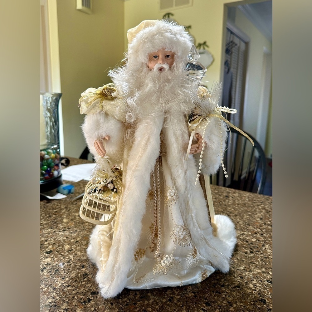 SANTA CLAUS CHRISTMAS TREE TOPPER. WHITE & GOLD COLORS.